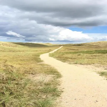 In By The Sea Apartman *