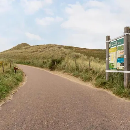 In By The Sea Apartman